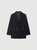 Lapel Crest Blazer
