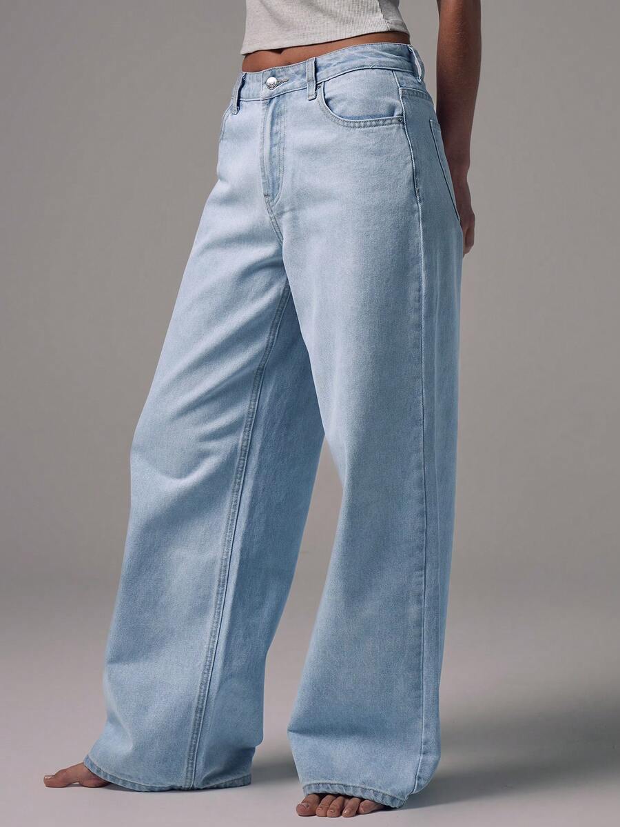 Mid Rise Wide Leg Denim Jeans With Silver Button Detail For Casual Everyday Wear