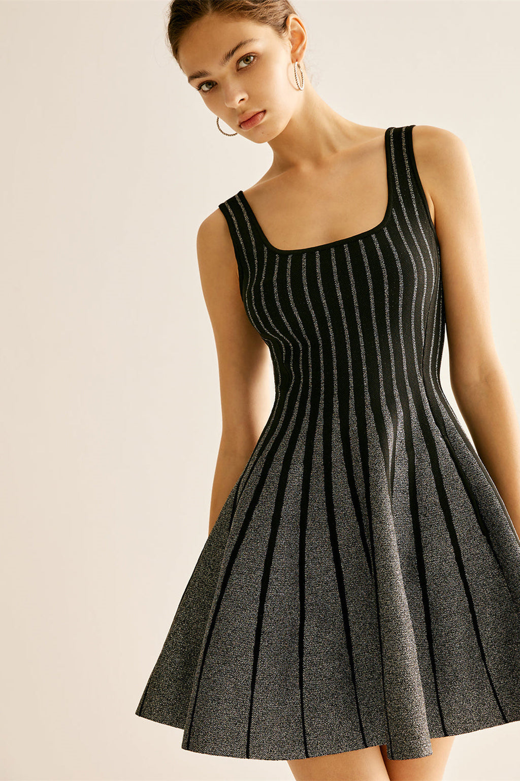 فستان قصير أرلين مربعة ياقة مخطط