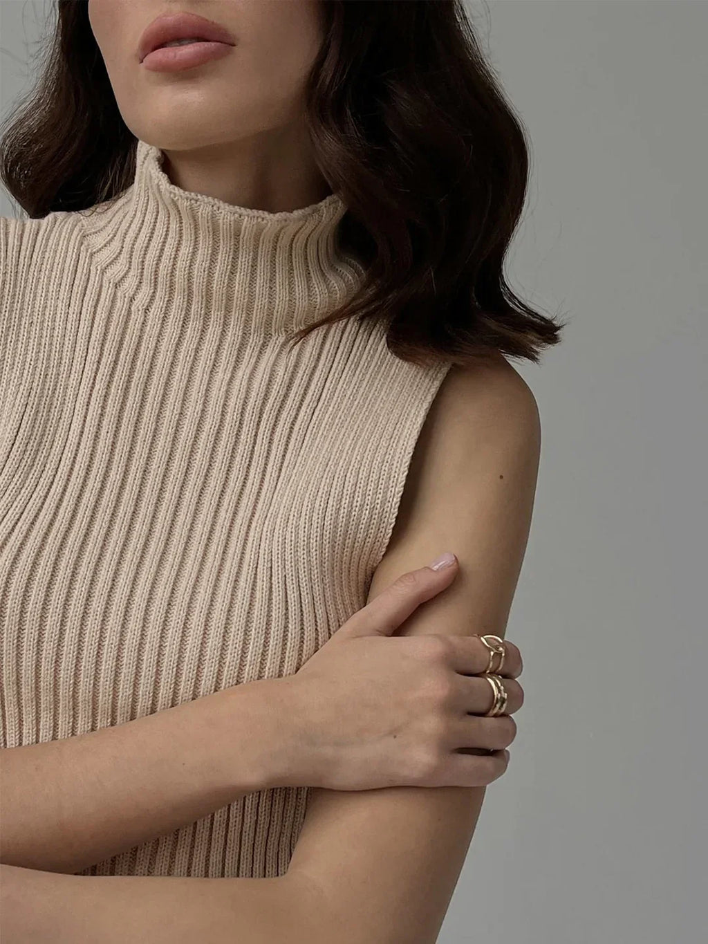 Casual Style Turtleneck Sleeveless Top
