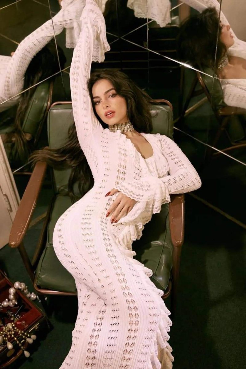 فستان ميدي غيورغيا بكشكش كروشيه صنع يدوي