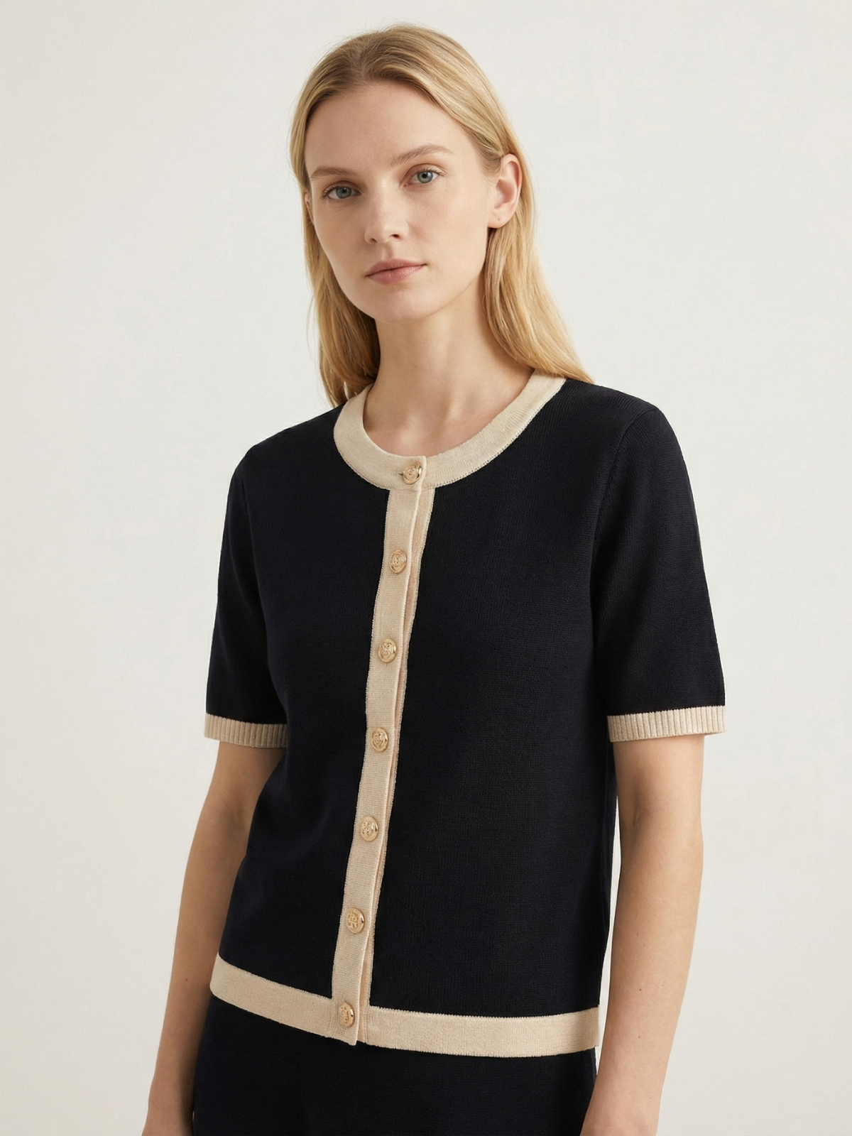 Vintage Style Slim Fit Short Sleeve Knit Cardigan With Button Decoration For Casual Workwear