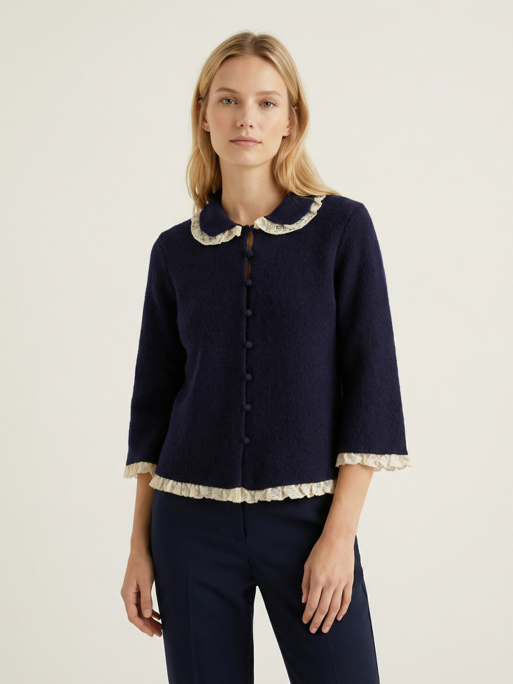 Retro Lace Collar Knit Cardigan Coat For Women With Long Sleeves